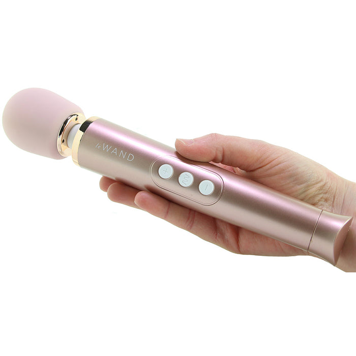 Le Wand Petite Massager in Rose Gold