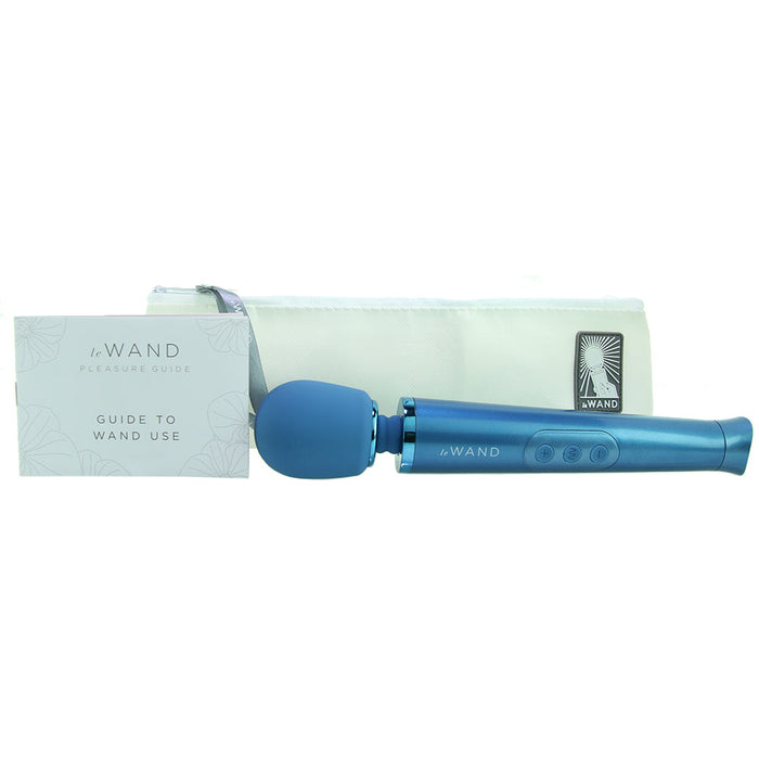 Le Wand Petite Massager in Blue